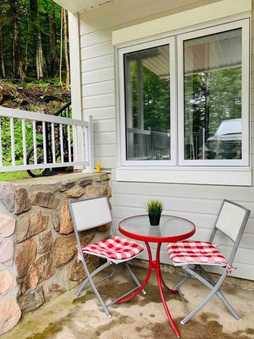 Condo Entier, Fully Equiped Pool And Spa Only In Summer Mont-Tremblant Extérieur photo