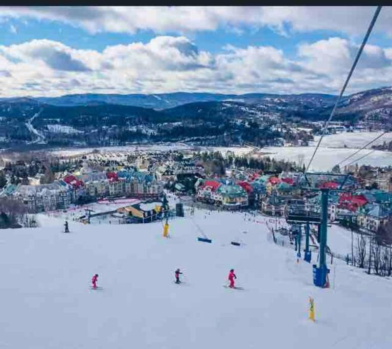 Condo Entier, Fully Equiped Pool And Spa Only In Summer Mont-Tremblant Extérieur photo